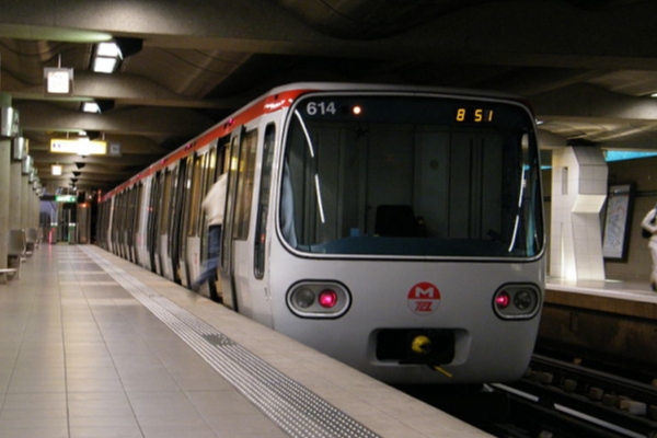 Le métro à Saint-Genis-Laval en 2023
